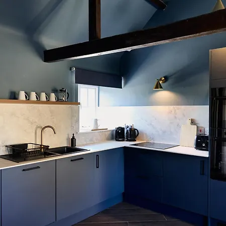 Honey - Characterful Luxury Wilton (North Yorkshire)