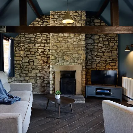 Honey - Characterful Luxury *